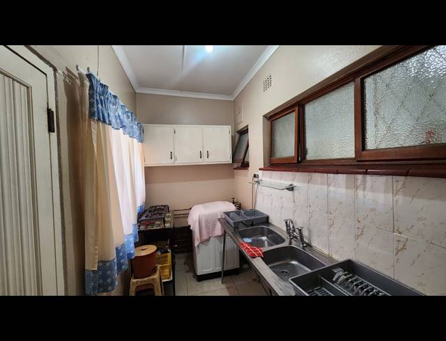 4 BEDROOM FREESTANDING FOR SALE IN RAISETHORPE